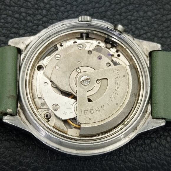 Vintage 1991 Orient Automatic Mens Silver Watch W/daydate & Green accents - Picture 9 of 10